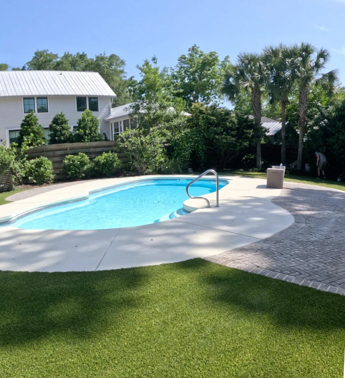 home with swimming-pool