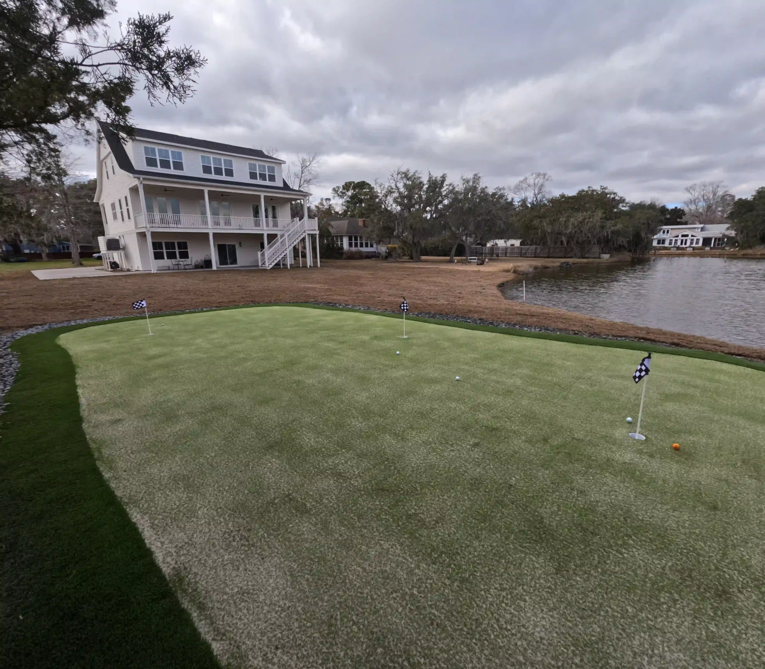 Turf<br />
Cleaning & Maintenance