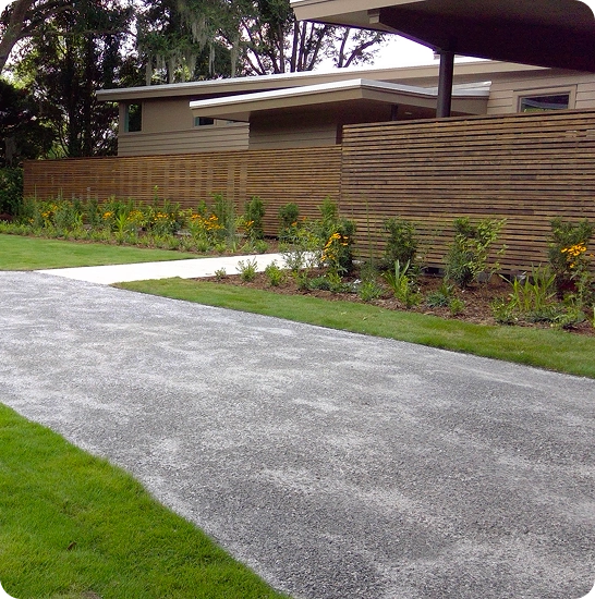 <br />
Full-Service Landscaping<br />
for North Charleston Homes