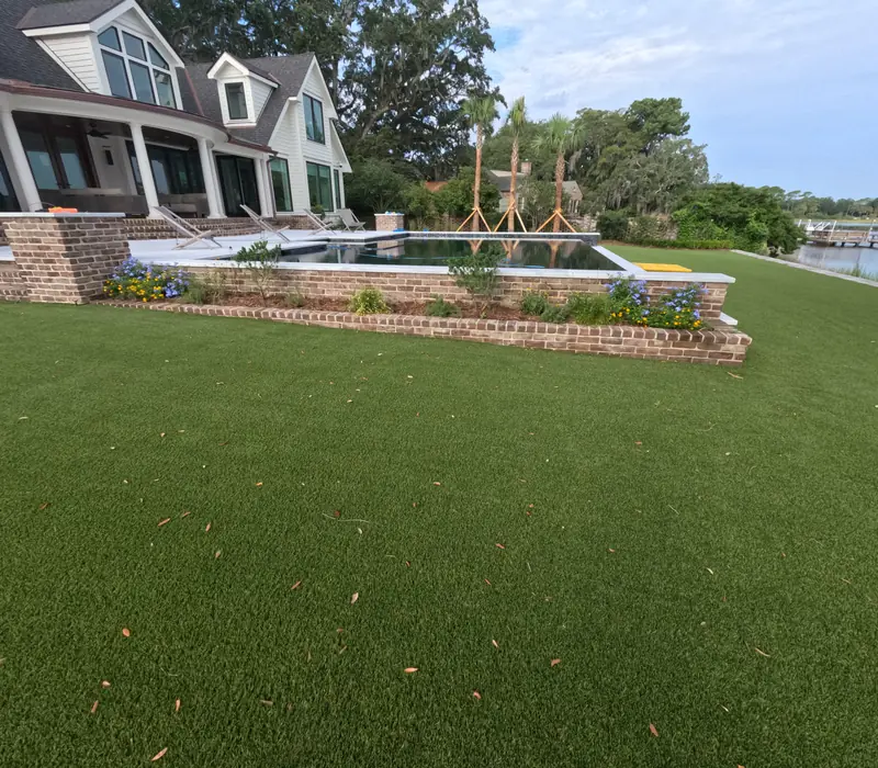 Waterfront backyard pool and lawn in Charleston, SC