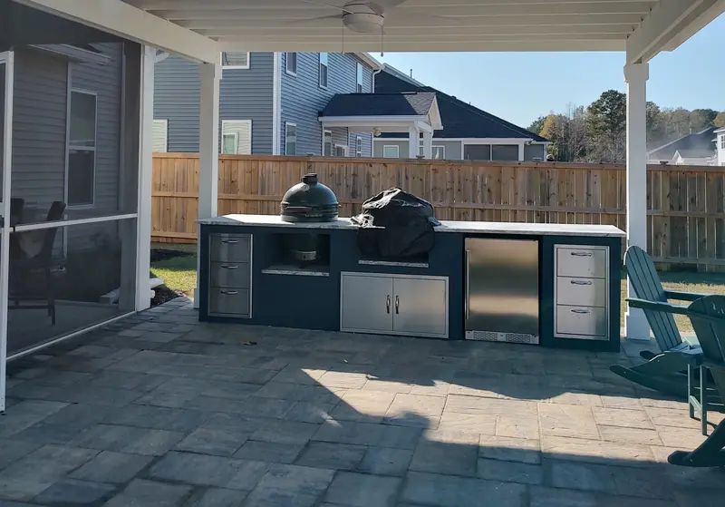 Custom outdoor kitchen with a Big Green Egg on Daniel Island, SC