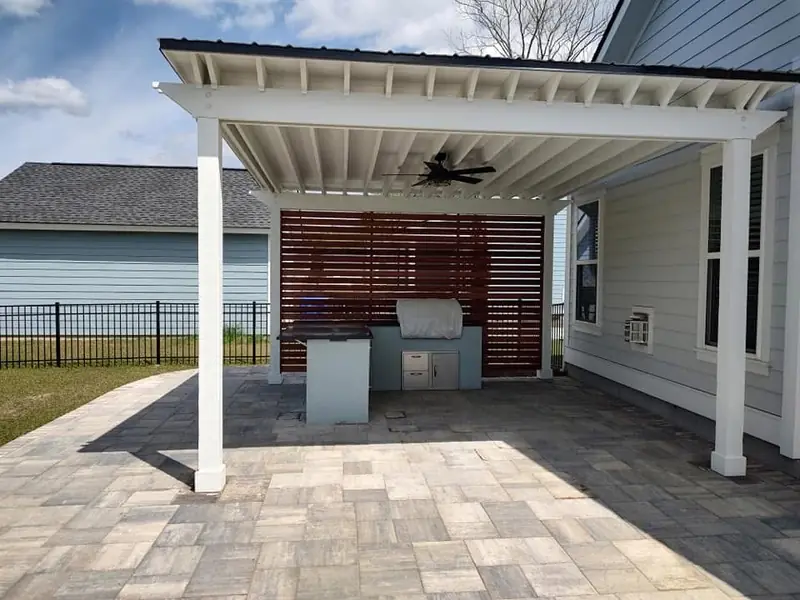 Pergola outdoor kitchen in Daniel Island, SC Pergola over an outdoor kitchen on Daniel Island, SC