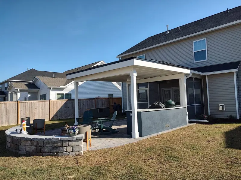 Pergola over an outdoor kitchen on Daniel Island, SC