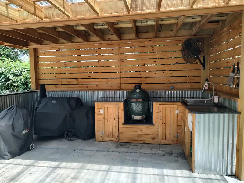 Custom outdoor kitchen grill station in James Island, SC Custom outdoor kitchen grill station on James Island, SC