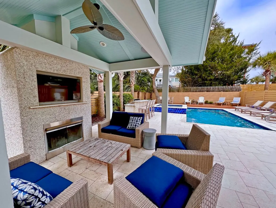 Pool pavilion by Cramers Landscaping, Charleston area