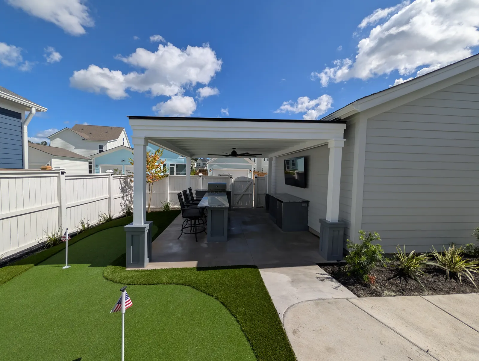Custom putting green outdoor living in Summerville, SC Custom putting green outdoor living in Summerville, SC